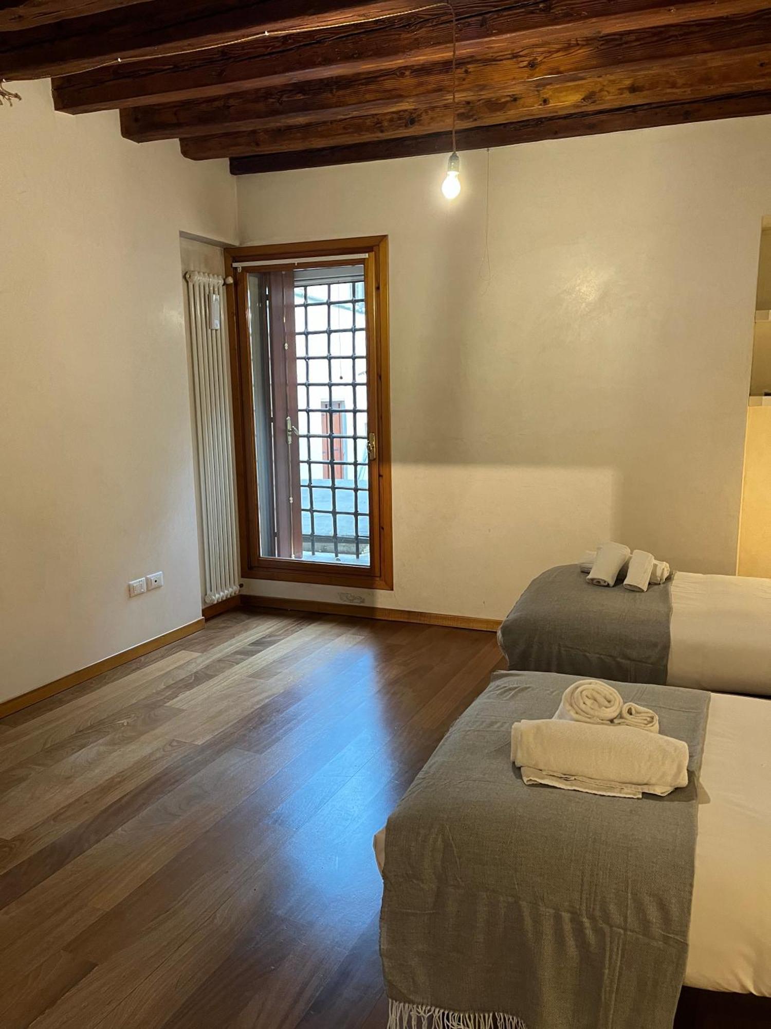Il Campanile Apartment วิเชนซา ภายนอก รูปภาพ